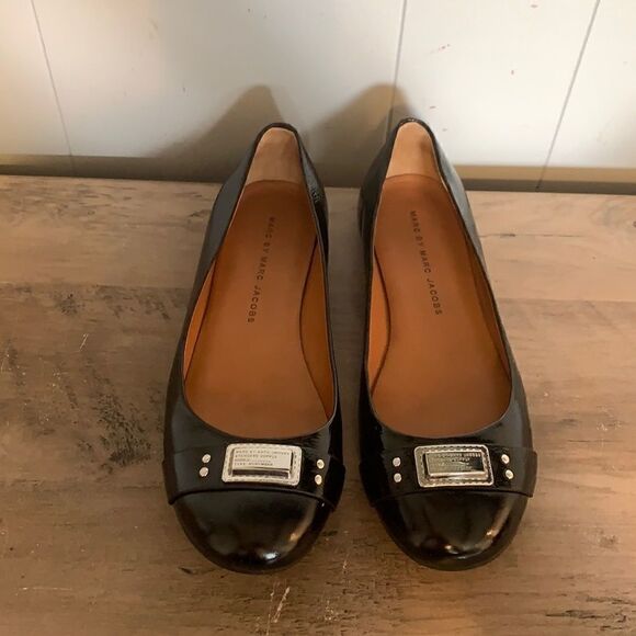 Marc by Marc Jacobs Black Patent Ballet Flats 36 - Picture 1 of 5